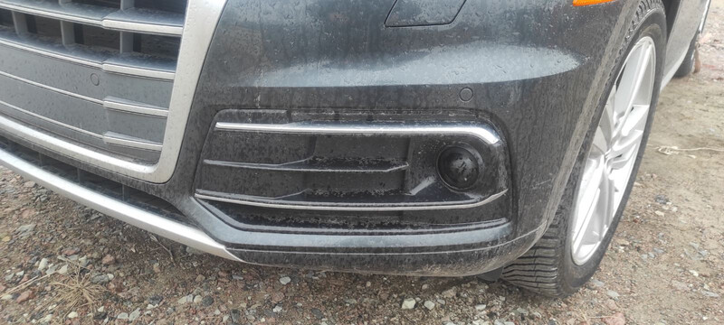 Решітка права дістроника 80a Audi Q5  2018 2.0 Бензин Сумы