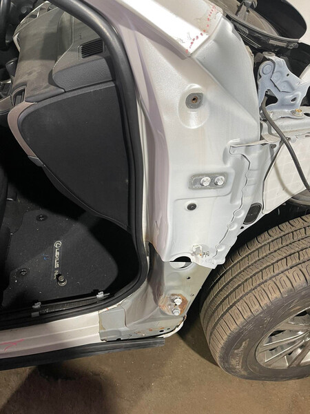 Угол порога Lexus NX  2016 2.0 Бензин Сумы