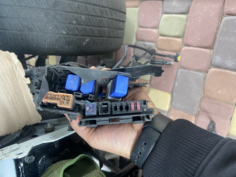 Блок предохранителей Nissan Rogue  2017 2.5 Бензин Киев