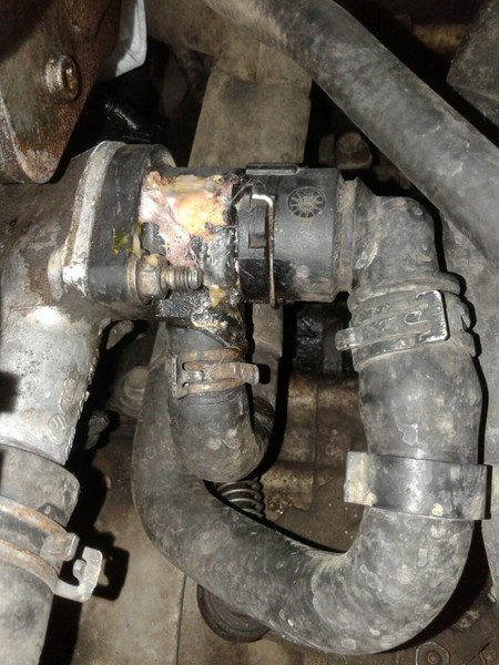 Фланець системного охолодження Volkswagen Sharan  2001 1.9 Дизель 