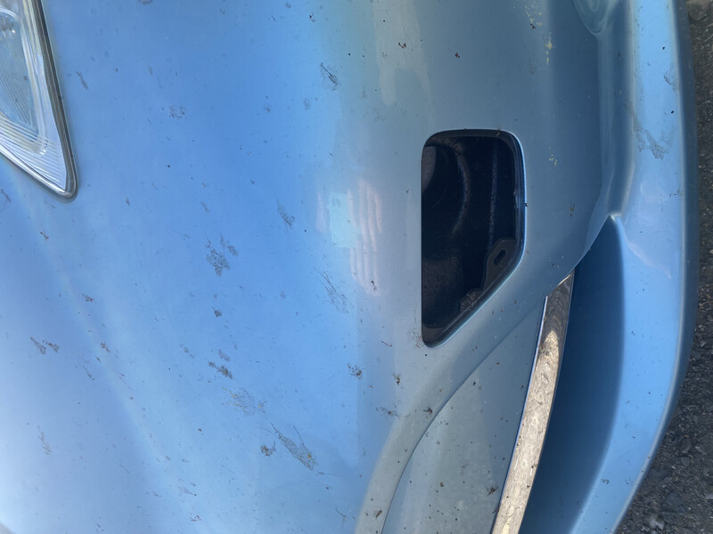 Заглушка переднього бампера Nissan Leaf  2015 хетчбек 1.0 Электро 