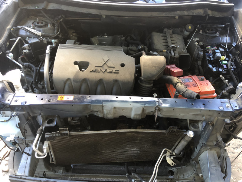 Передняя панель верхняя часть Mitsubishi Outlander 3  2016 2.4 Бензин Днепр