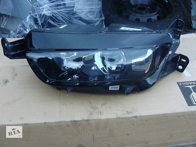 Фара левая ксенон для citroen grand c4 picasso Citroen C4 Picasso  2014 1.6 Дизель Киев