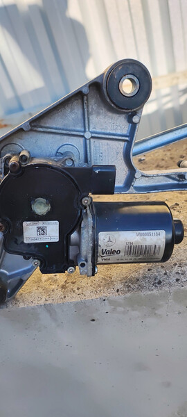 Трапеція склоочисника Mercedes-Benz V-Class  2014 універсал 2.1 Дизель Сарата