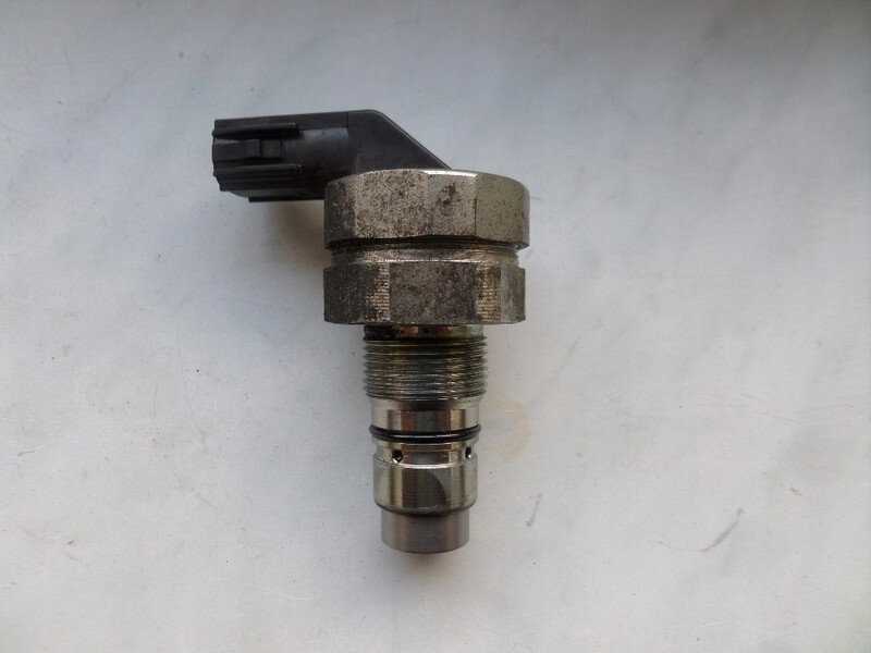 Клапан паливної рампи Toyota Avensis  2011 2.0 Дизель Днепр