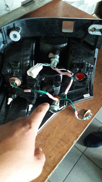 Проводка заднього фонаря Subaru Forester SJ  2014 2.5 Бензин 