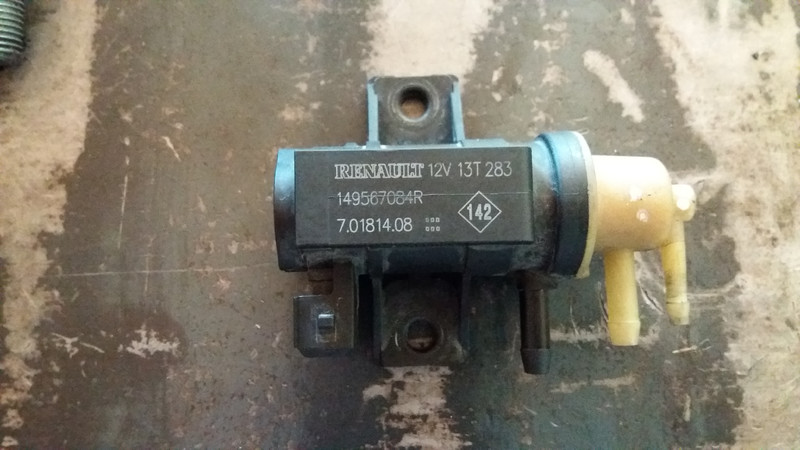 Датчик турбины Renault Clio хэтчбек 2014 г.  1.5 л дизель Ровно