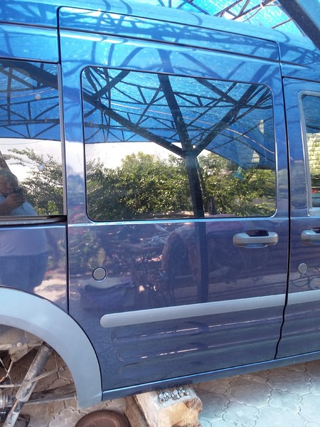 Дверь задняя Ford Tourneo Connect  2012 универсал 1.8 Дизель Красноармейск