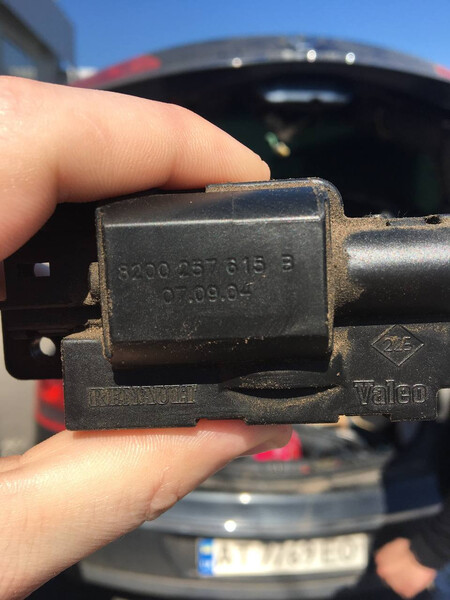 Замок багажника Renault Vel Satis  2004 хетчбек 3.0 Дизель 