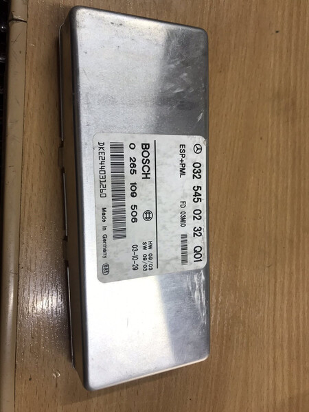 Блок Esp 0325450232   Mercedes E-Class