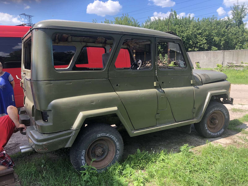 Лобовое и заднее стекло УАЗ Hunter  2015 2.4 Бензин Сумы