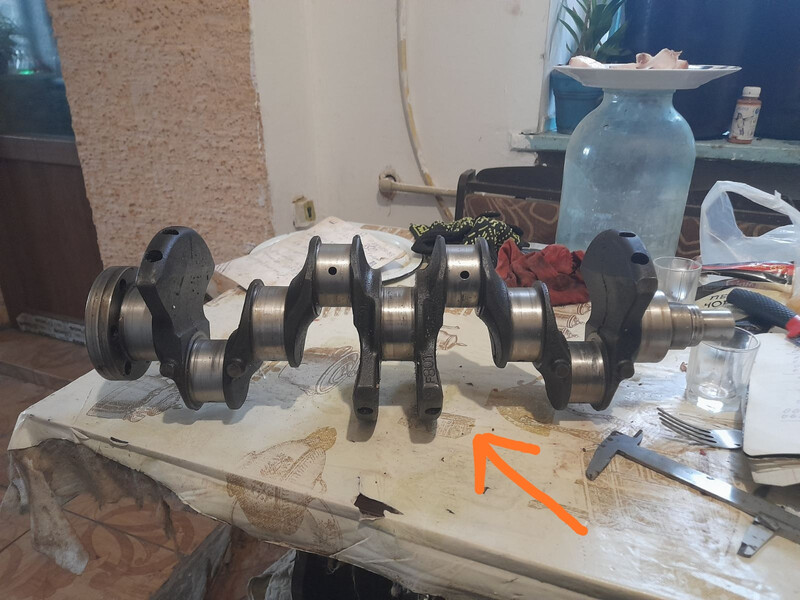 Коленвал f801 Mazda 626  1985 хетчбек 1.8 Бензин 