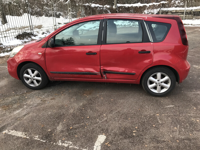 Крило передне діве Nissan Note E11  2009 хэтчбек 1.4 Бензин Житомир