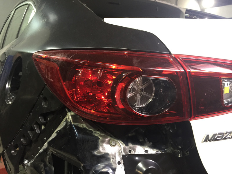 Фара задняя левая Mazda 3 BM  2015 2.0 Бензин Днепр
