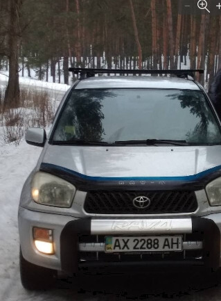 Передний бампер Toyota RAV4  2001 универсал 2.0 Бензин Днепр