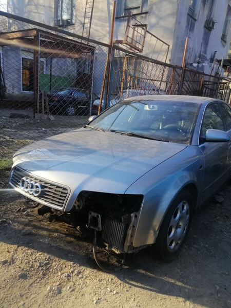 Передняя часть в сборе (низ) без капота, фар и крыльев Audi A4  2004 1.8 Бензин Одесса