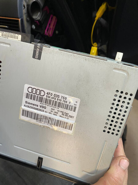 Блок cd чейнджер Audi A6 C6  2007 3.0 Дизель Черновцы