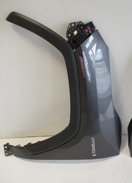 Крыло переднее Toyota RAV4 2023 г.  2.5 л гибрид Ровно