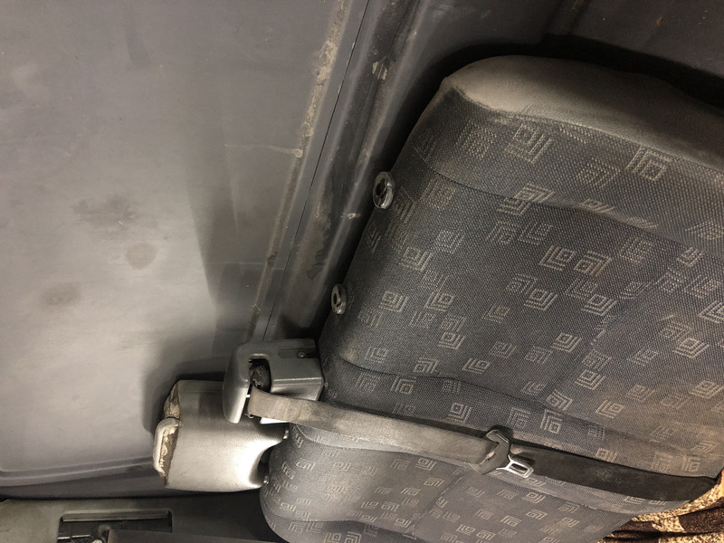 Подголовники Mercedes Sprinter 2004 г.  2.2 л дизель Ровно