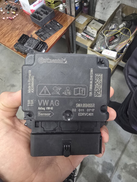 Блок SRS Volkswagen ID.4 2023 г.  Ровно