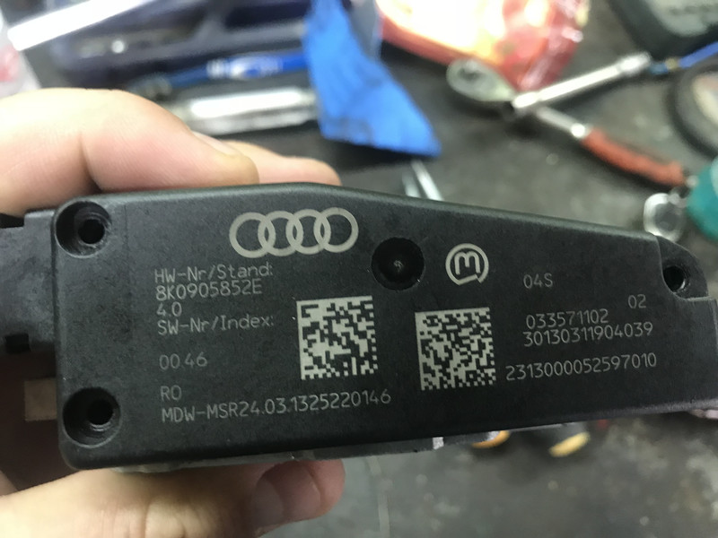8k0905852e Audi A4 B8 2013 г.  2.0 л бензин Ровно