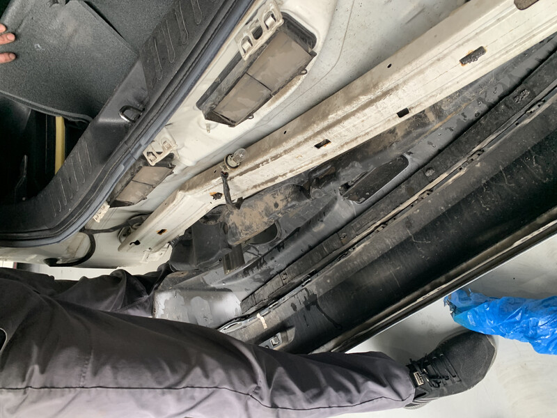 Усилитель бампера заднего Nissan Juke  2014 1.6 Бензин Киев