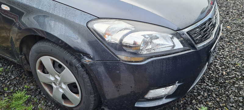 Крыло переднее Kia Cee`d универсал 2010 г.  1.6 л бензин Житомир