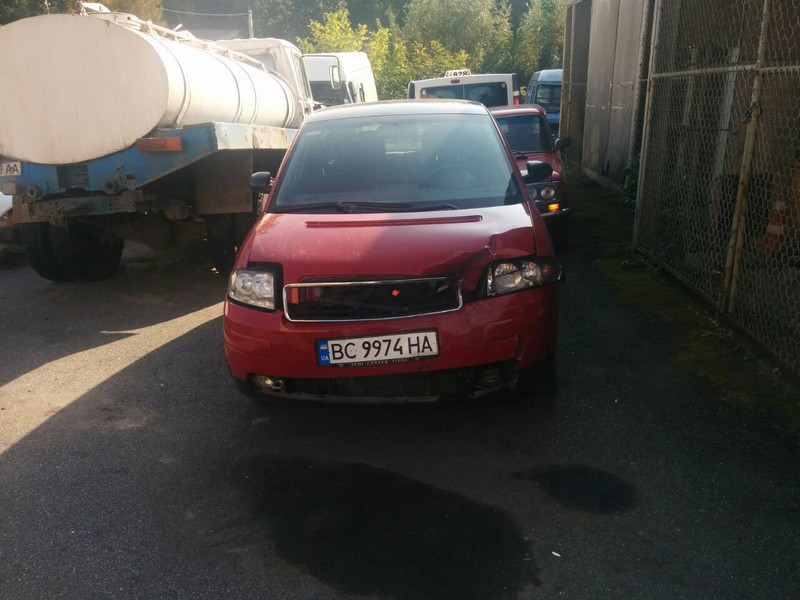 Бампер передний Audi A2  2003 1.4 Дизель Львов