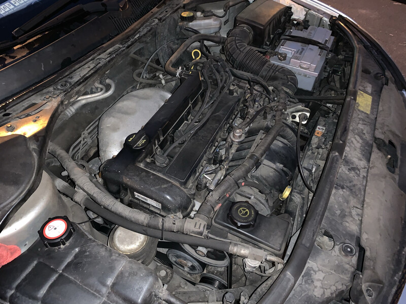 Кришка клапанів Ford Mondeo 3  2003 2.0 Бензин 