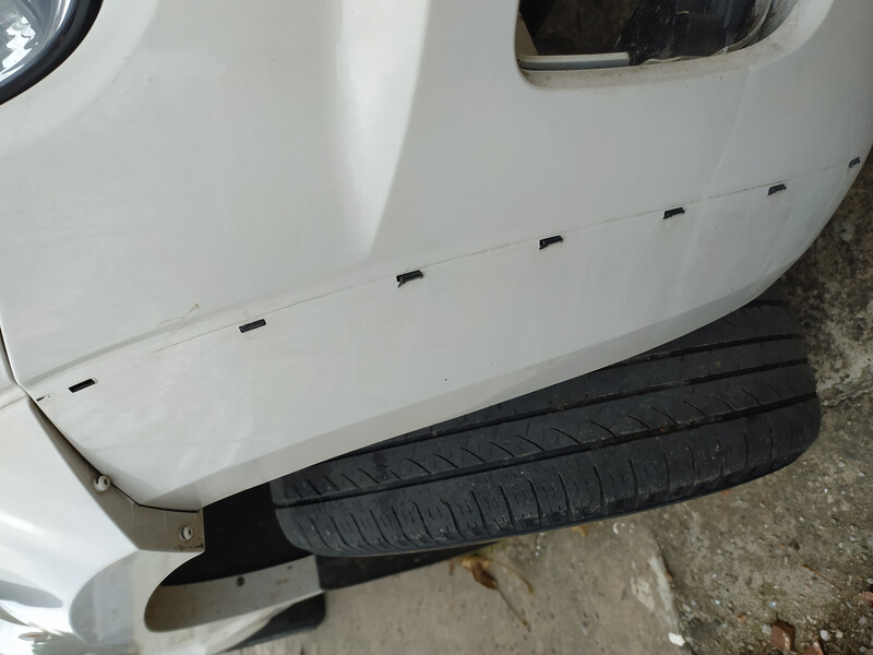 Планка бампера передня права Volkswagen Amarok  2010 2.5 Дизель 