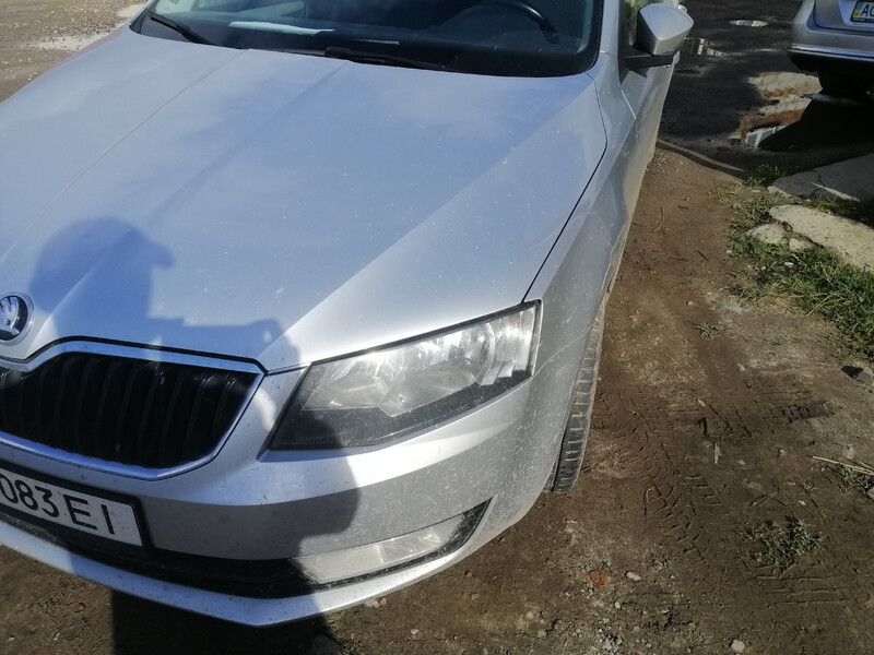 Крило ліве Skoda Octavia A7  2013 универсал 1.4 Дизель Луцк