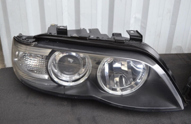 Фара передня права ксенон BMW X5 E53  2005 3.0 Дизель Хмельницький