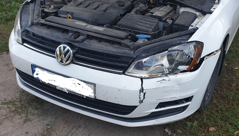 Бампер передний Volkswagen Golf 7  2015 универсал 2.0 Дизель Днепр