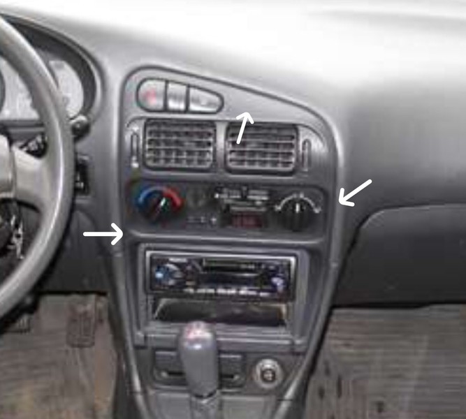 Накладки на торпедо Mitsubishi Lancer  1992 1.6 Бензин Харків