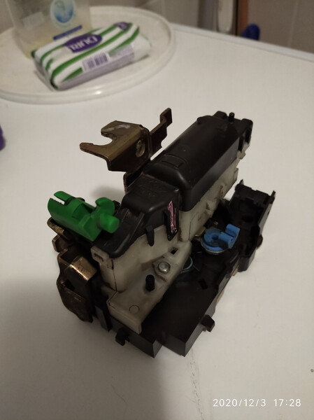 Замок сдвижной двери Renault Kangoo  2003 1.5 Дизель Чернигов