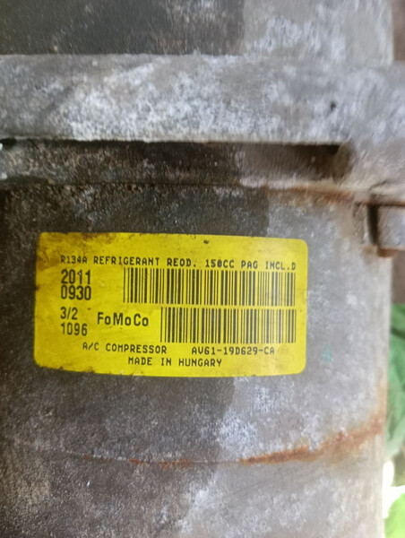 Компресор кондиціонера Ford Focus  2011 хетчбек 1.6 Бензин 