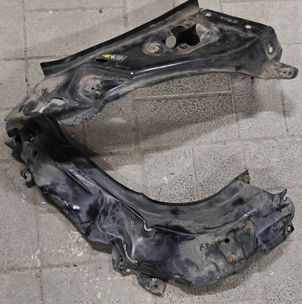 Металлическая рамка для крепления фары Mercedes-Benz M-Class W164  2008 6.2 Бензин Ирпень