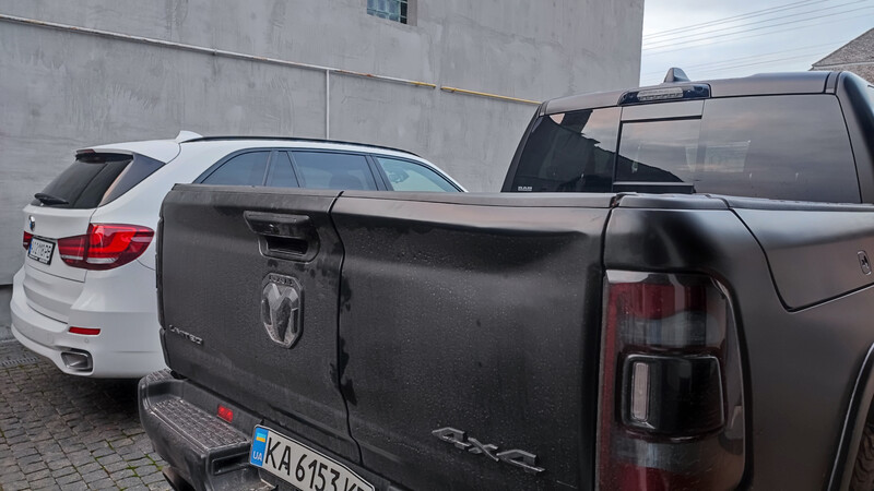 Задний борт Dodge RAM 2021 г.  5.7 л бензин Ужгород