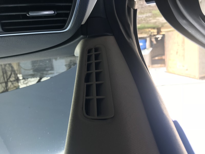 Решетка левой передней стойки Volkswagen Passat CC  2011 1.8 Бензин 