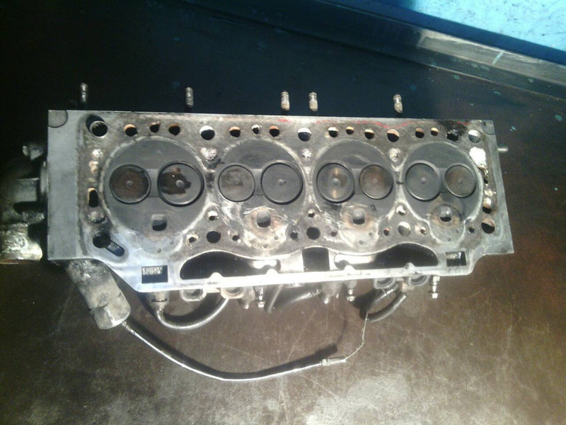 Головка блока цилиндров Volvo 340  1997 1.9 Дизель Тростянец