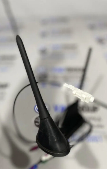 Антенна (1 фишка) Volkswagen Golf 5  2005 хэтчбек 1.6 Бензин Днепр