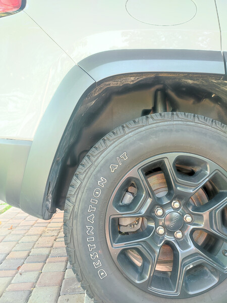 Накладки левого заднего крыла Jeep Cherokee  2019 3.2 Бензин Кропивницкий