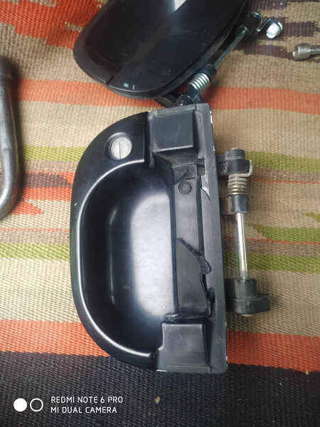 Дверна ручка середньої дверки салону Hyundai H200  1998 2.5 Дизель Черновцы