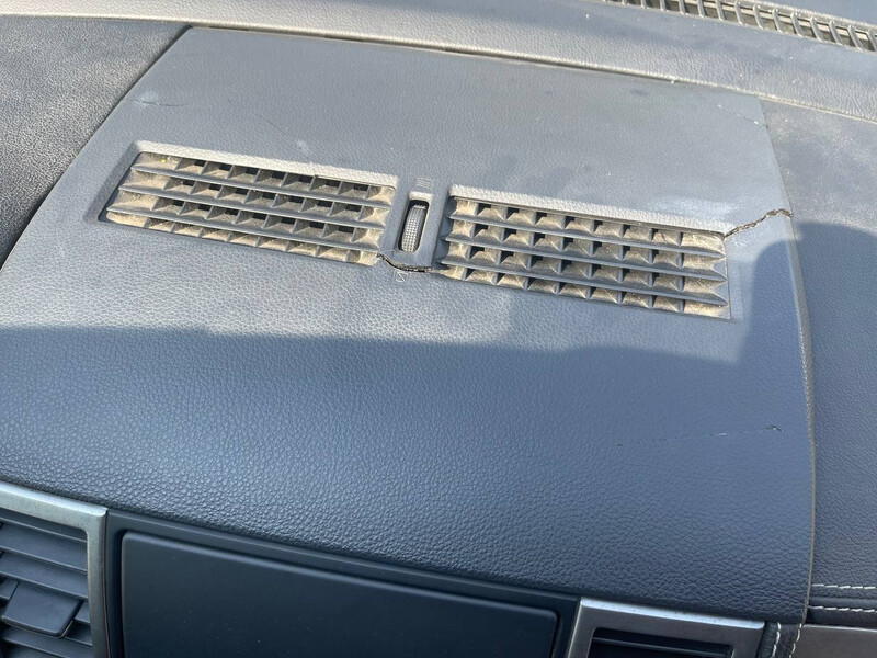 Крышка торпеды Nissan Tiida C11  2010 хэтчбек 1.5 Бензин Одесса