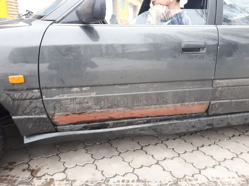 Бічна панель нижня Toyota Carina  1990 2.0 Бензин 