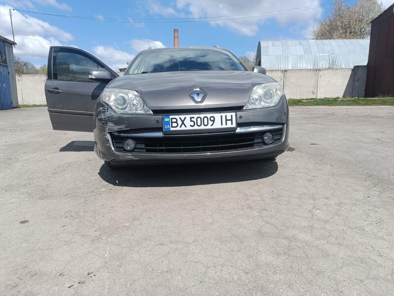 Бампер передній Renault Laguna 3  2009 універсал 1.5 Дизель Хмельницький
