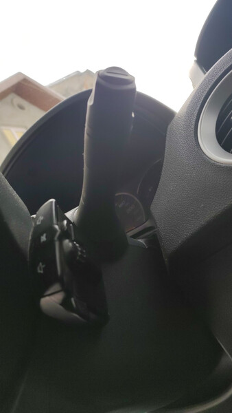 Перемикач магнітоли під рульовий Renault Koleos  2008 1.6 Бензин 