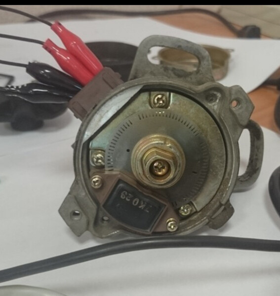 Комутатор системи запалювання Kia Sephia  1997 