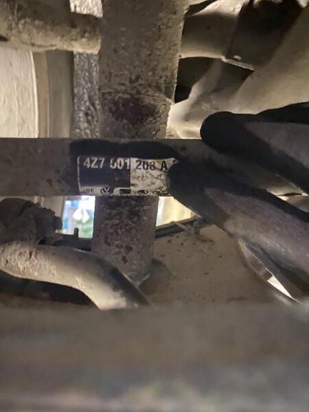 Полуось Audi A6 allroad quattro  2001 универсал 2.5 Дизель Алёшки