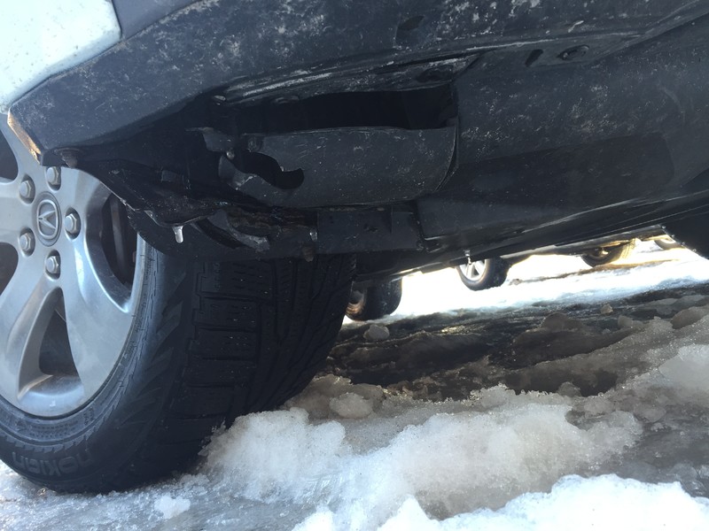 Пластиковая защита (губа) переднего бампера Acura MDX 2007 г.  3.7 л бензин Кировоград